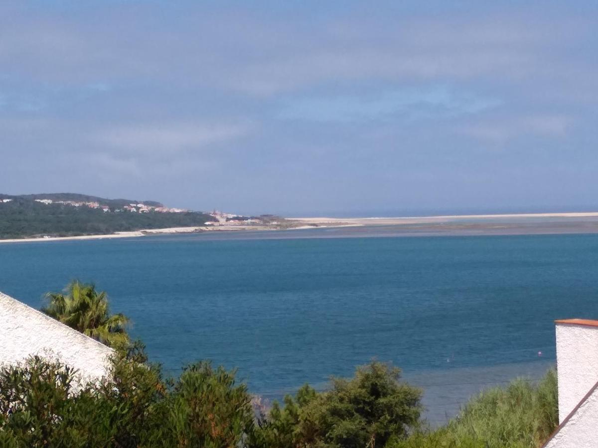 A Casa Da Foz Villa Nadadouro Luaran gambar
