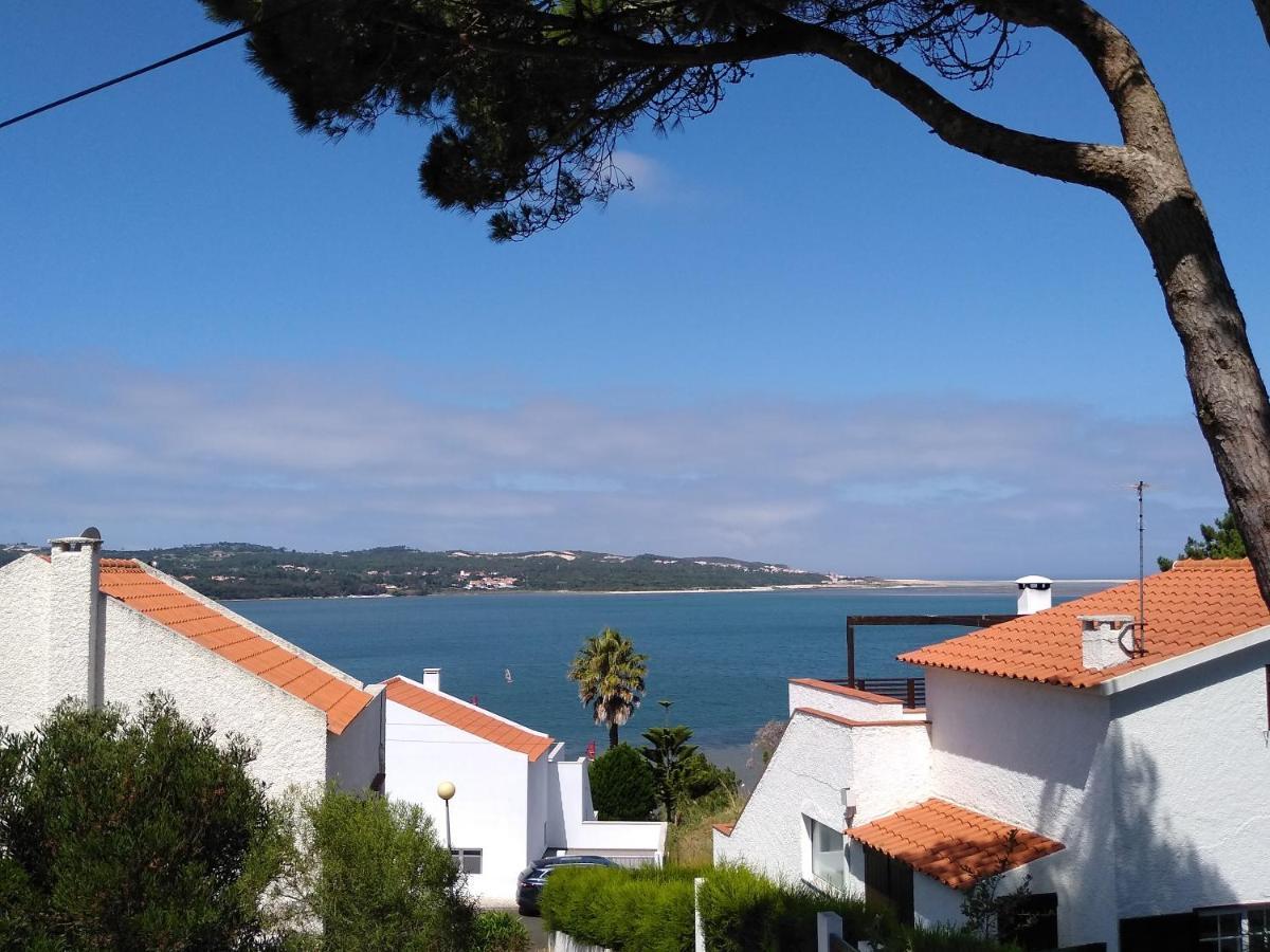 A Casa Da Foz Villa Nadadouro Luaran gambar